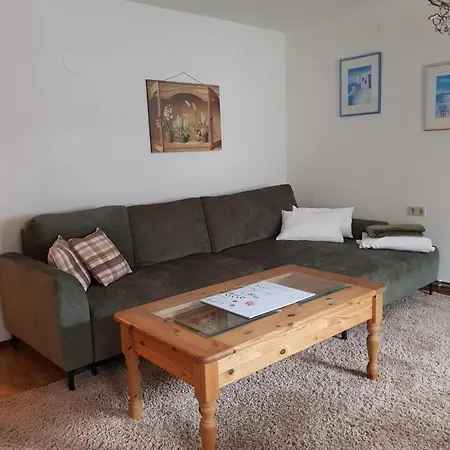 Lisis Appartements, Privatzimmer, *