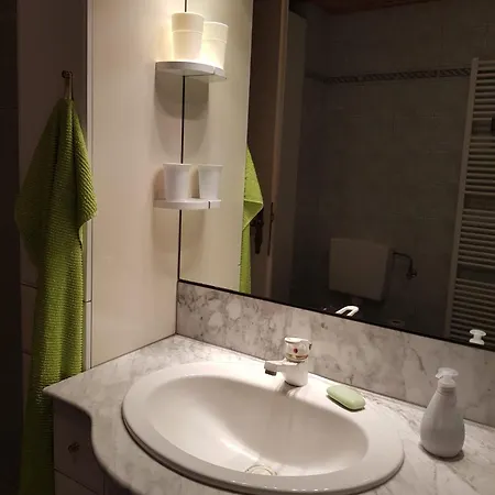 Lisis Appartements, Privatzimmer, Apartment Gross Taxen