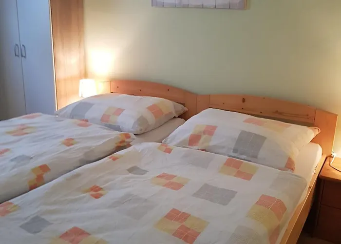 Apartment Lisis Appartements, Privatzimmer, *